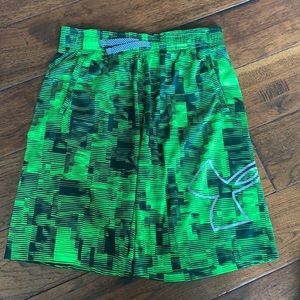 UW boys shorts